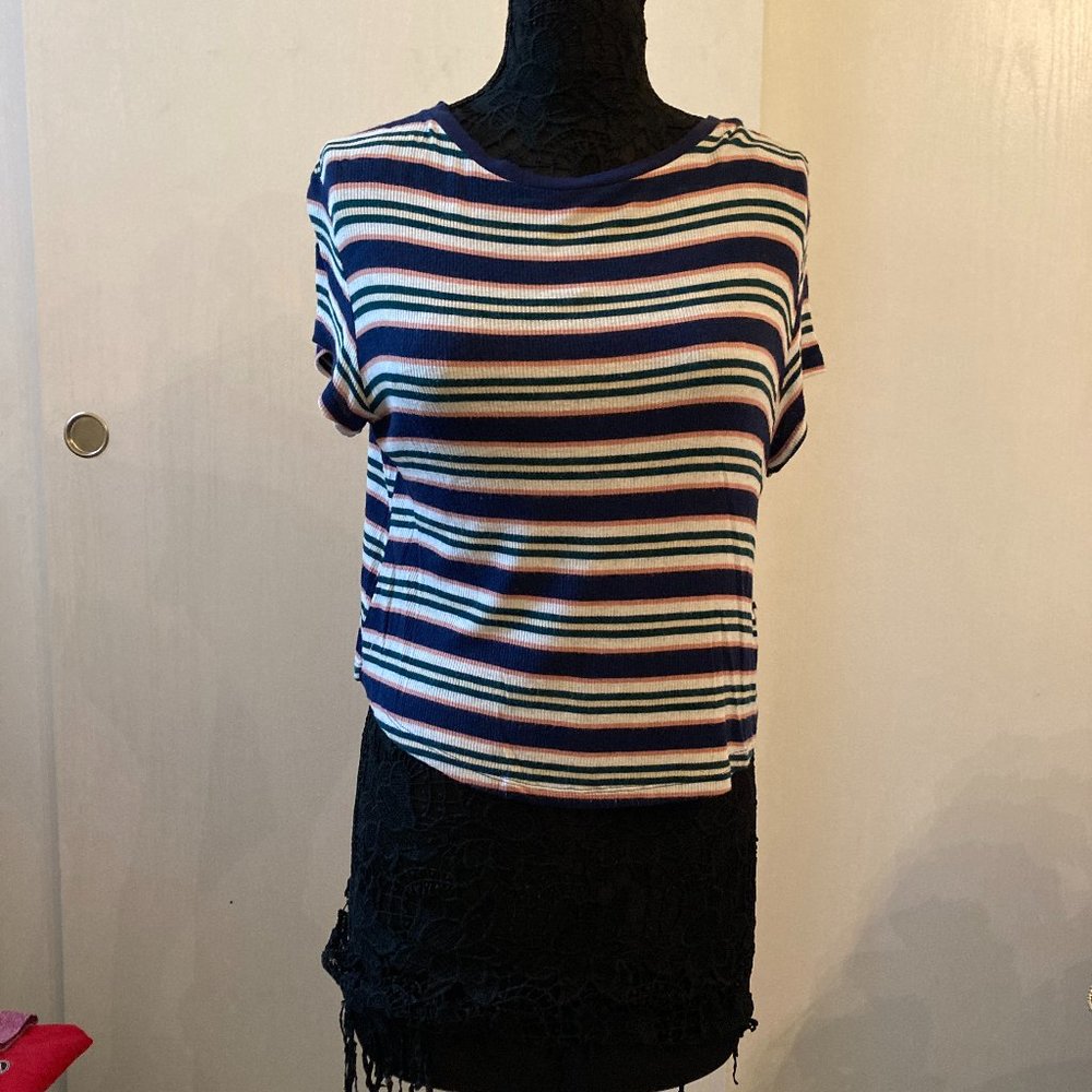 Women's shirt.  Size:  S.